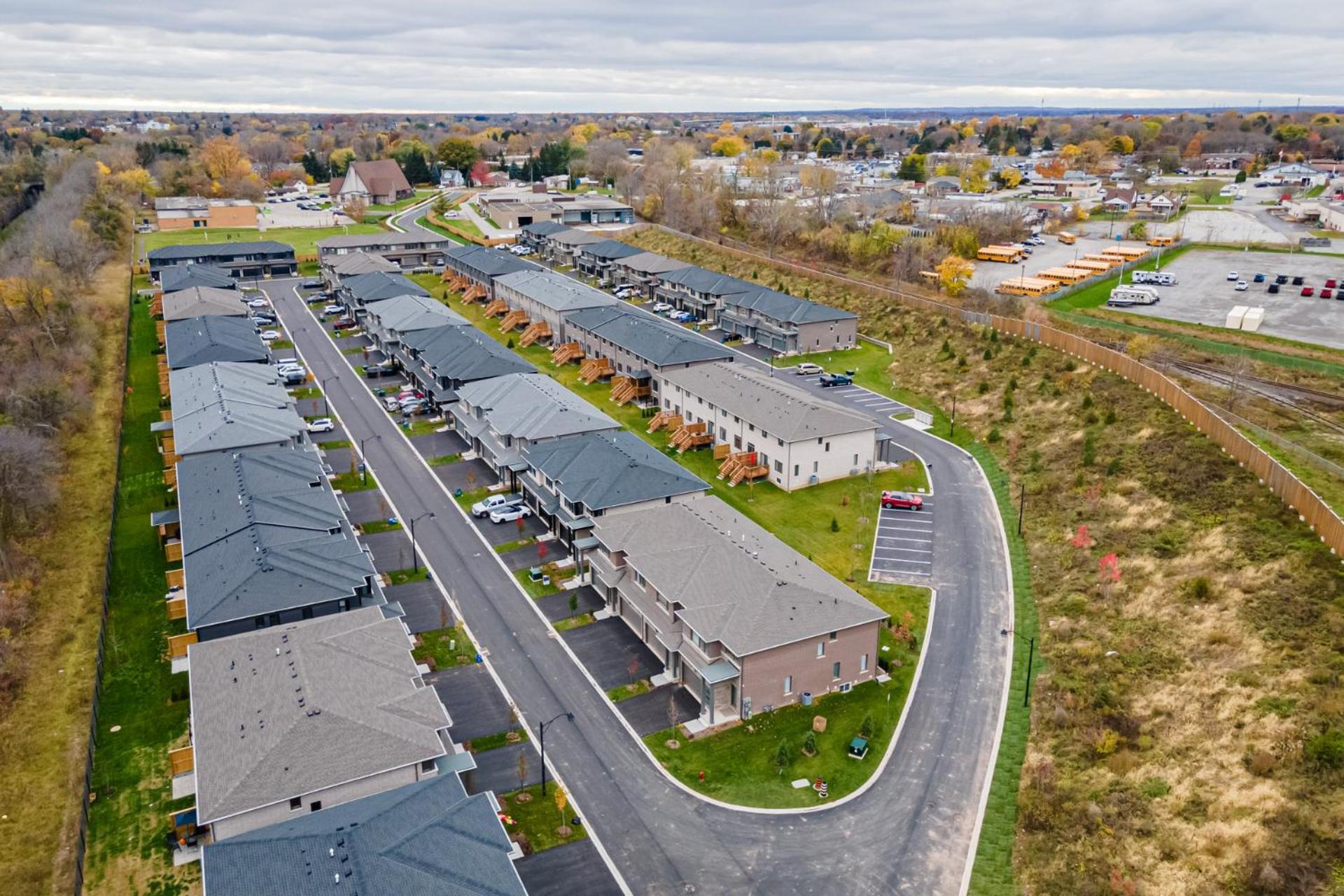 Luxury Living At The Falls - 4 Bed House Niagara-Fälle Exterior foto